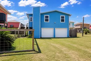 315 Coral Ct, Surfside Beach, TX 77541 - Photo 2