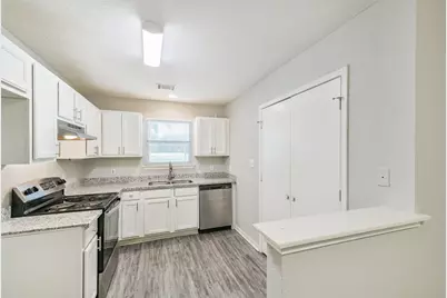 617 Avenue I, Conroe, TX 77301 - Photo 6