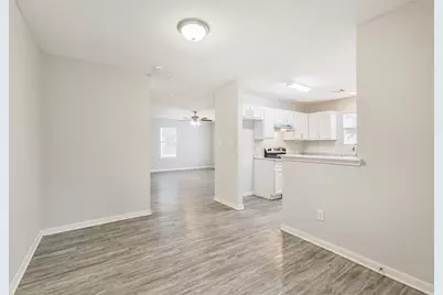 617 Avenue I, Conroe, TX 77301 - Photo 8