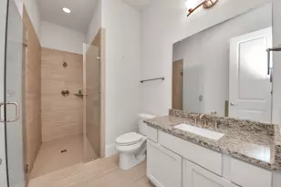 2606 Madeline Grove Dr, Houston, TX 77008 - Photo 22