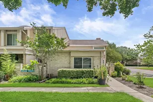 11524 Village Pl Dr, Houston, TX 77077 - Photo 2