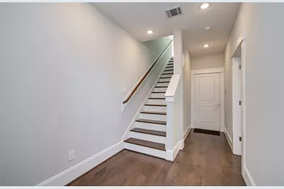 1262 N Post Oak Road #A, Houston, TX 77055 - Photo 10