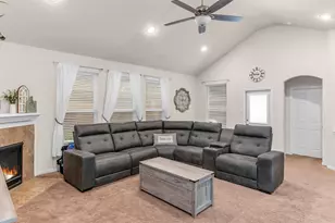 2325 Garden Square Path, Spring, TX 77386 - Photo 6