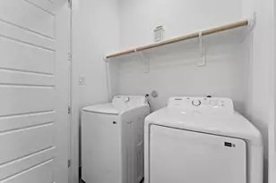 8305 Springwood Crk Ln, Houston, TX 77055 - Photo 24