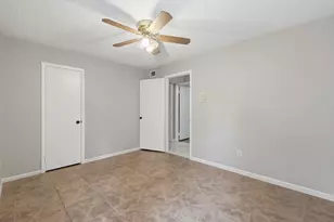 6611 Rippling Hollow Dr, Spring, TX 77379 - Photo 40