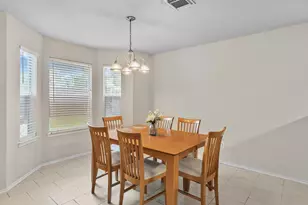 12707 Sandbur Valley Way, Houston, TX 77045 - Photo 10
