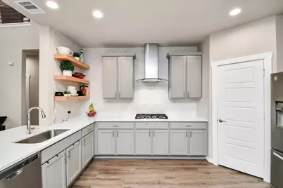 12505 Walmgate Court, Houston, TX 77047 - Photo 14