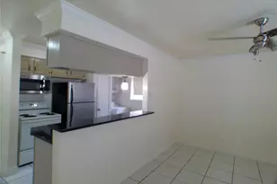 6350 Crestside Dr, Pasadena, TX 77505 - Photo 10