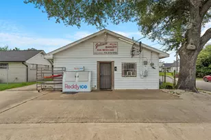 2915 Kashmere St, Houston, TX 77026 - Photo 1