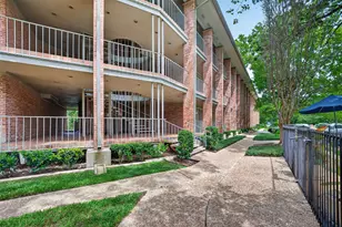 6547 Bayou Glen Rd, Houston, TX 77057 - Photo 2