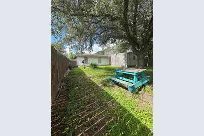 308 W Hill Avenue, Alice, TX 78332 - Photo 34