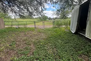 308 W Hill Ave, Alice, TX 78332 - Photo 32