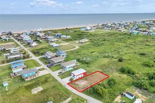 969 Sea Spray Dr, Crystal Beach, TX 77650 - Photo 1