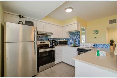 21225 Gulf Dr, Galveston, TX 77554 - Photo 14