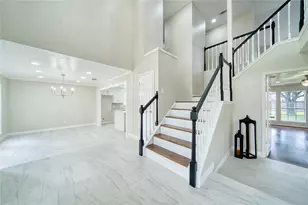 619 Green Belt Dr, Sugar Land, TX 77498 - Photo 4