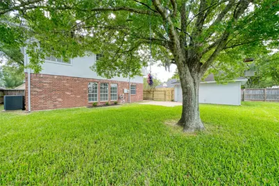 619 Green Belt Drive, Sugar Land, TX 77498 - Photo 32