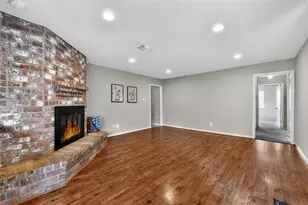 16019 Mill Point Dr, Houston, TX 77059 - Photo 16