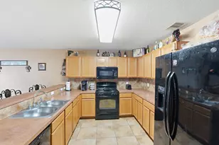 5407 Echinacea Circle, Baytown, TX 77521 - Photo 6
