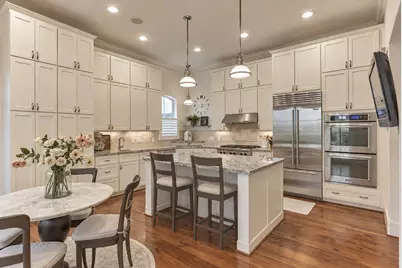 25 Topside Row, The Woodlands, TX 77380 - Photo 2