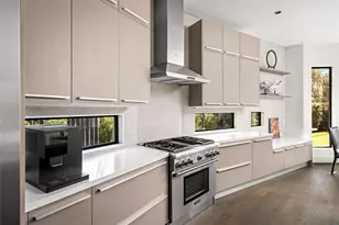 3703 Wroxton Rd, West University Place, TX 77005 - Photo 20