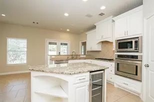 11722 Spriggs Way, Houston, TX 77024 - Photo 18