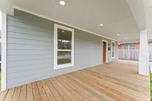1507 N Durham Dr, Houston, TX 77008 - Photo 4