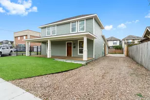 1507 N Durham Dr, Houston, TX 77008 - Photo 2