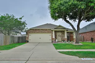 12110 Green Willow Falls Dr, Tomball, TX 77375 - Photo 2