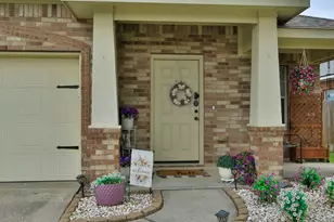 12110 Green Willow Falls Dr, Tomball, TX 77375 - Photo 4