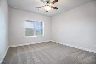 4329 W Bayou Maison Cir, Dickinson, TX 77539 - Photo 10