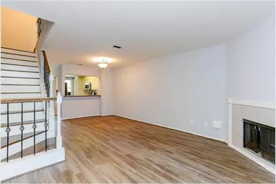 2810 Grants Lake Boulevard #1204, Sugar Land, TX 77479 - Photo 4