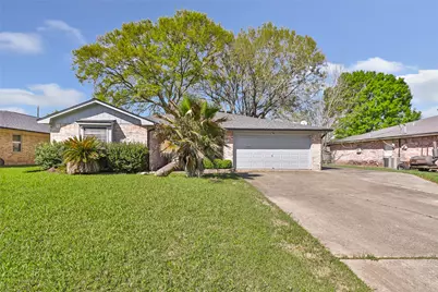 110 John Street, Liberty, TX 77575 - Photo 2