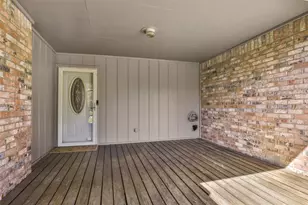 110 John St, Liberty, TX 77575 - Photo 4