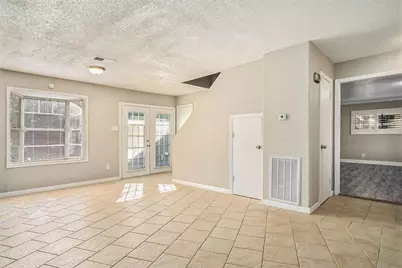 2701 3rd Avenue N, Texas City, TX 77590 - Photo 8