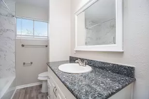 2701 3rd Ave N, Texas City, TX 77590 - Photo 16