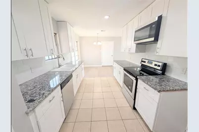 2819 Dragonwick Drive, Houston, TX 77045 - Photo 8