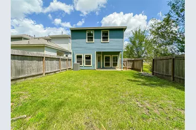 105 Camelot Place Court, Conroe, TX 77304 - Photo 2