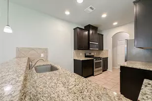 105 Camelot Pl Ct, Conroe, TX 77304 - Photo 10