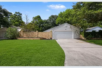69 Wind Whisper Court, The Woodlands, TX 77380 - Photo 2