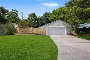 69 Wind Whisper Ct, The Woodlands, TX 77380 - Photo 2