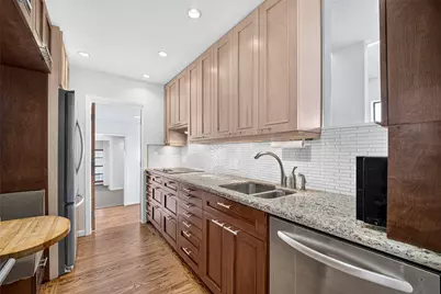 3621 Yupon Street, Houston, TX 77006 - Photo 10