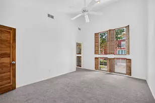 3621 Yupon St, Houston, TX 77006 - Photo 26