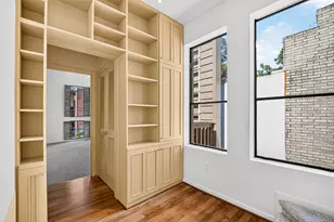 3621 Yupon St, Houston, TX 77006 - Photo 22