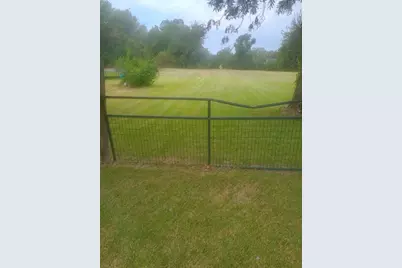 605 Branch Street, Wharton, TX 77488 - Photo 4