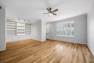 7507 Del Monte Dr, Houston, TX 77063 - Photo 10