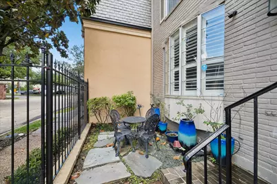 7507 Del Monte Drive, Houston, TX 77063 - Photo 14
