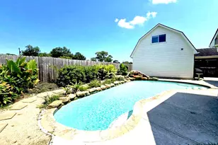 410 Scarlet Sage Dr, League City, TX 77573 - Photo 36