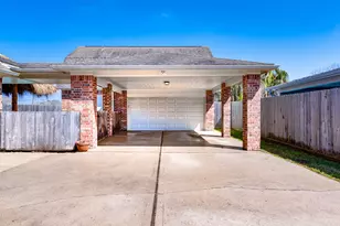 410 Scarlet Sage Dr, League City, TX 77573 - Photo 28