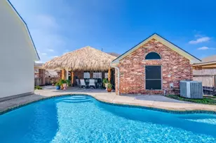 410 Scarlet Sage Dr, League City, TX 77573 - Photo 32
