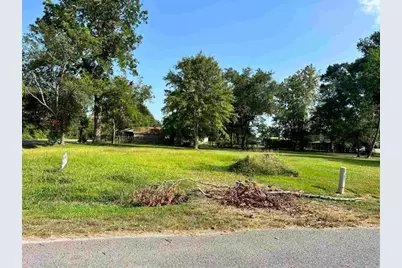 1601 Georgia Avenue, Orange, TX 77630 - Photo 2